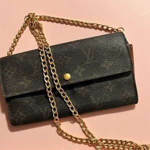 L V WALLET ON CHAIN